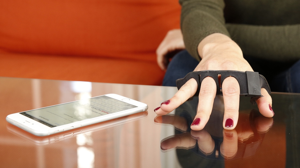 This wearable keyboard will let you type from anywhere
