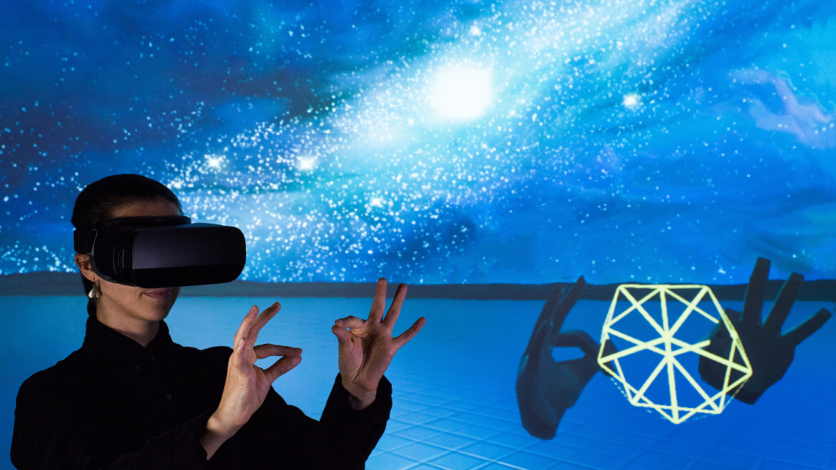 Qualcomm's headset adds hand tracking and more to make mobile VR better