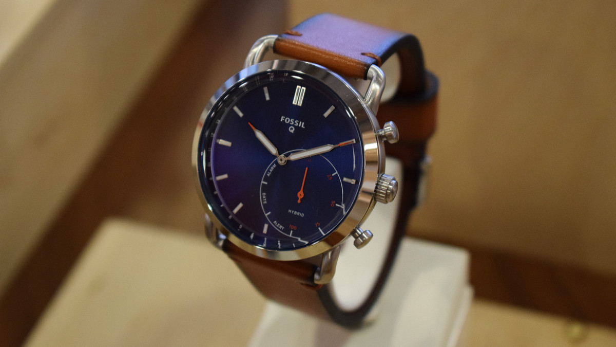 Fossil's Q Commuter might be its best looking hybrid smartwatch yet