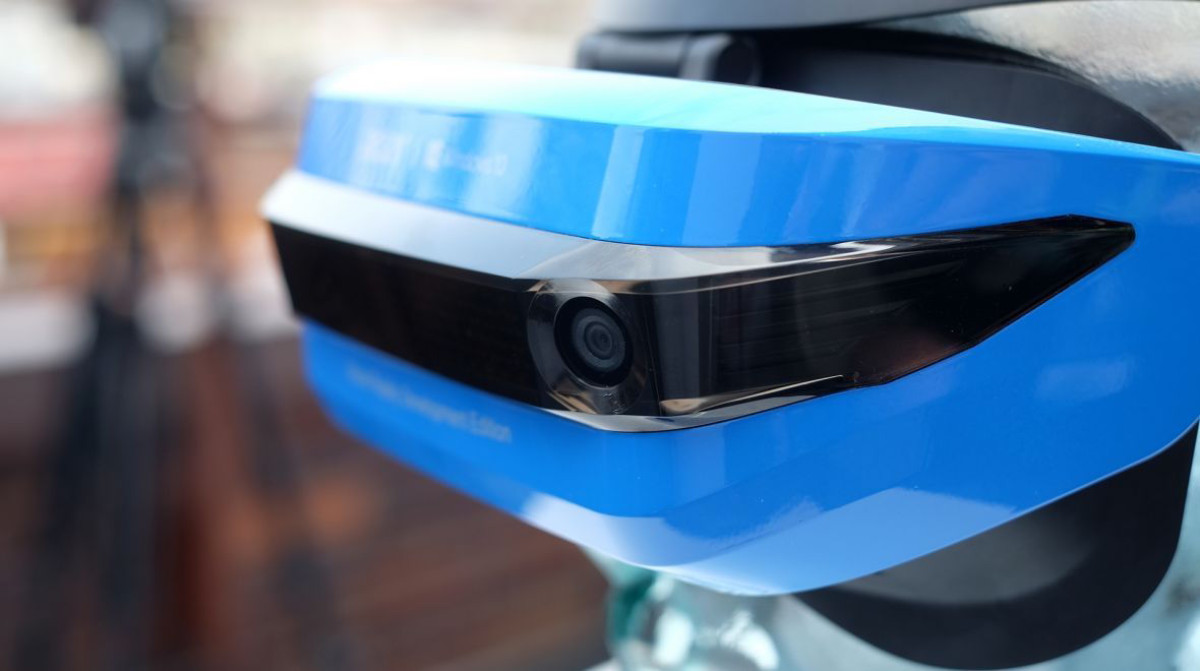Microsoft's Mixed Reality headsets are now available to everyone