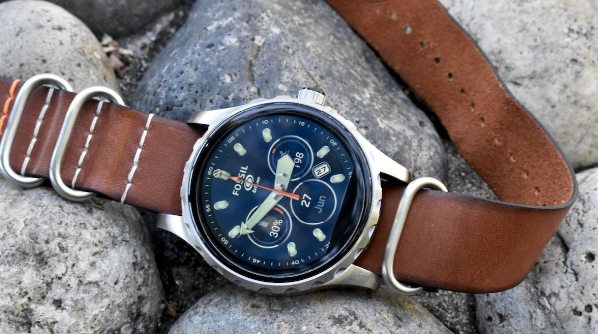 New IDC numbers show Fossil's big dive into smartwatches helped lead a surge