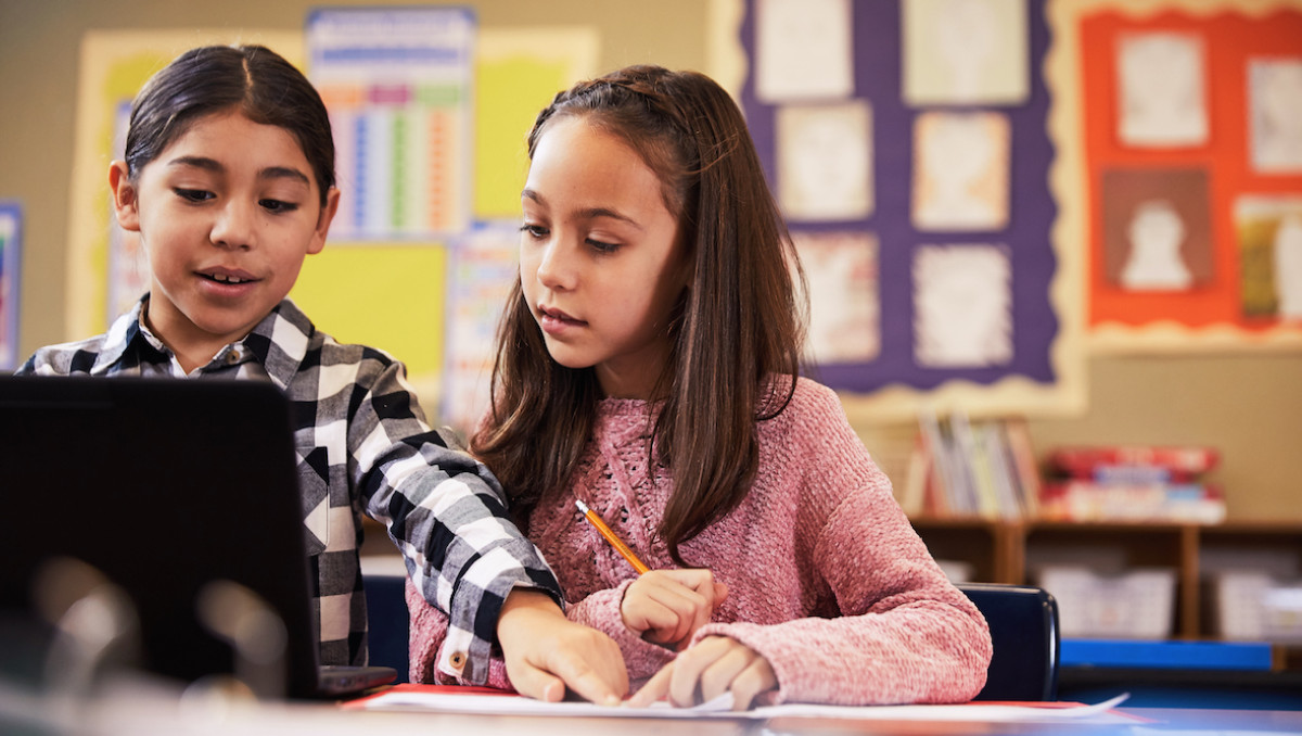 Microsoft is going big on education for Windows Mixed Realty