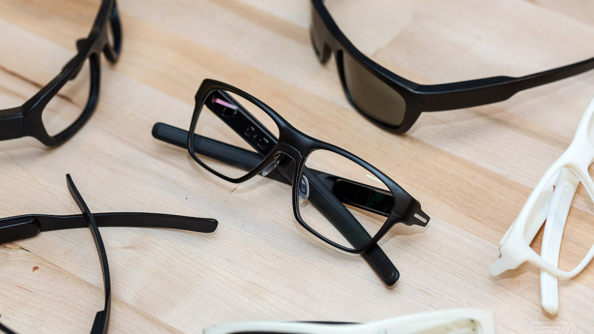 More details emerge on Intel's retina-projecting AR smartglasses