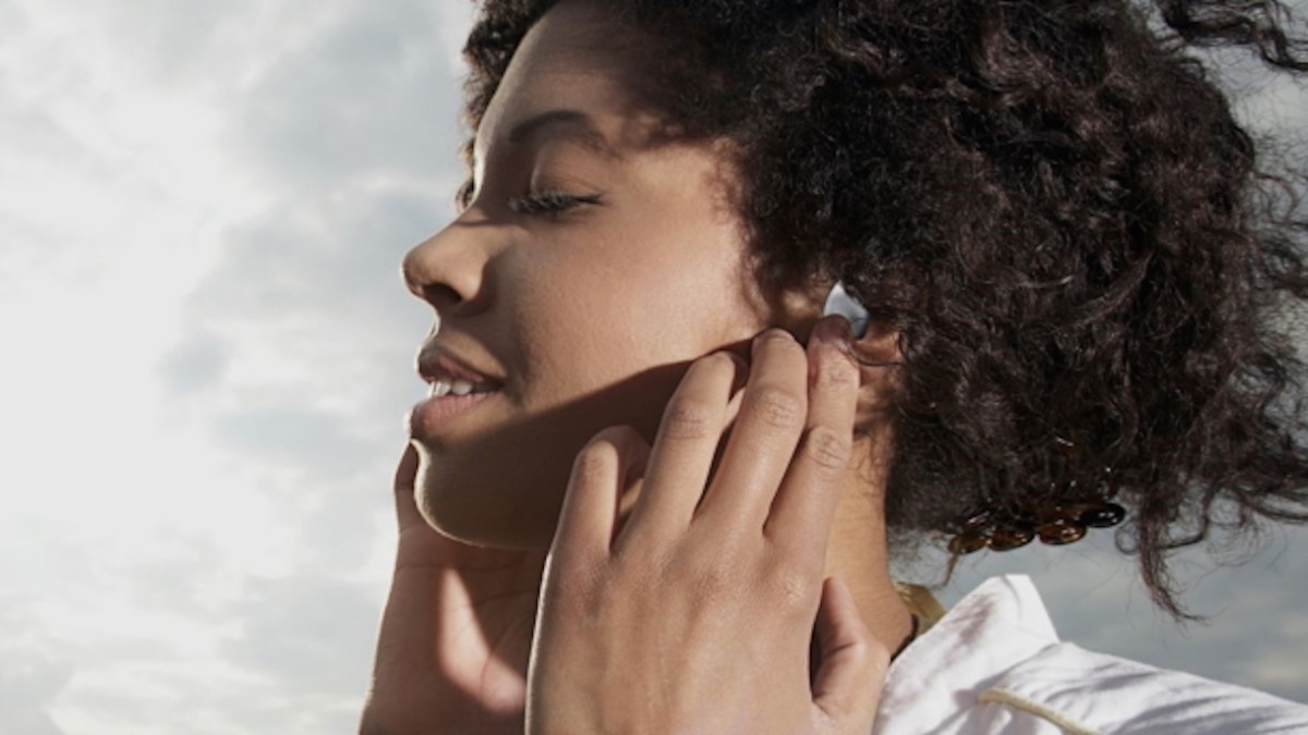Samsung Gear IconX update makes it easier to control the listening experience