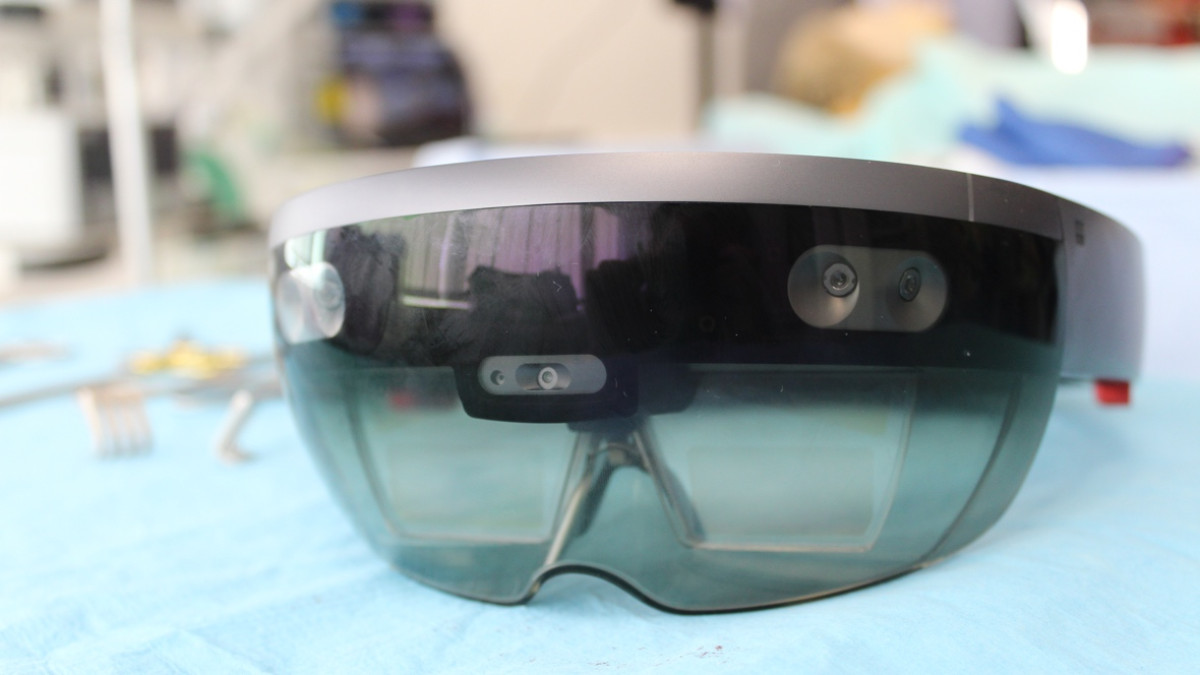Microsoft HoloLens is finding its way into the operating theatre