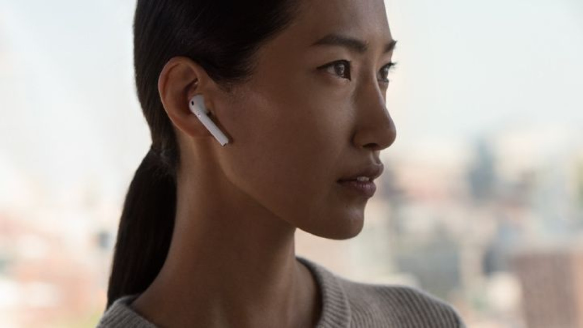 Wareable deals: Save on Apple AirPods and Samsung Gear S2