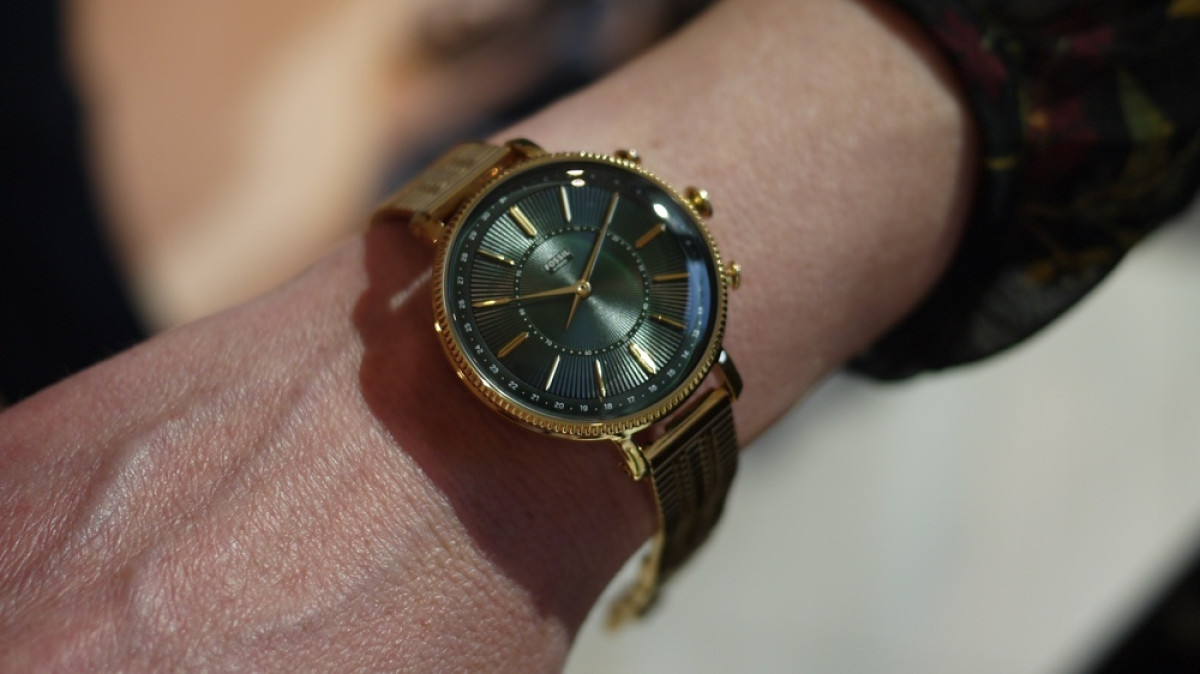 Fossil Cameron just became our favourite hybrid smartwatch