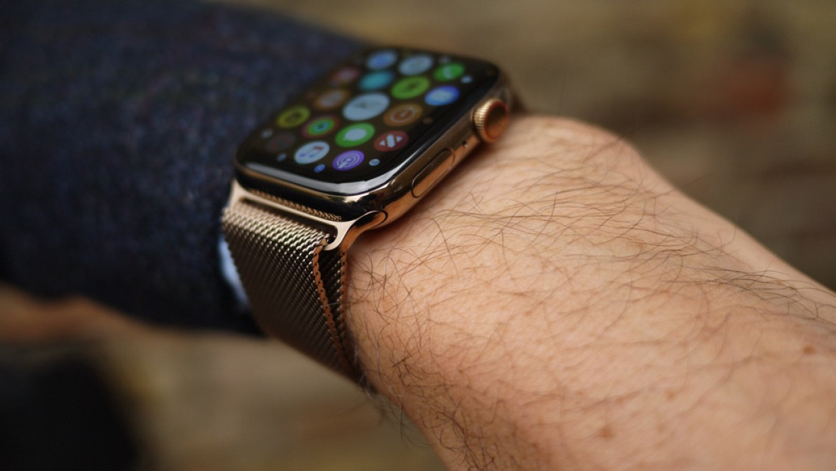 Apple Watch bands that detect fit could be key to accurate health monitoring