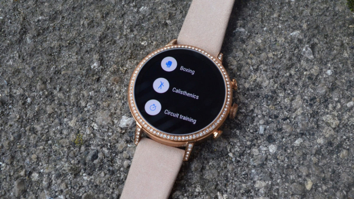 Deal: Fossil's Gen 4 Venture HR Wear OS smartwatches are $175 right now