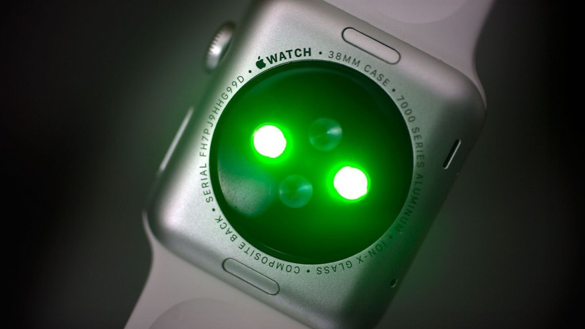 Apple wins big blood pressure monitoring patent for Apple Watch