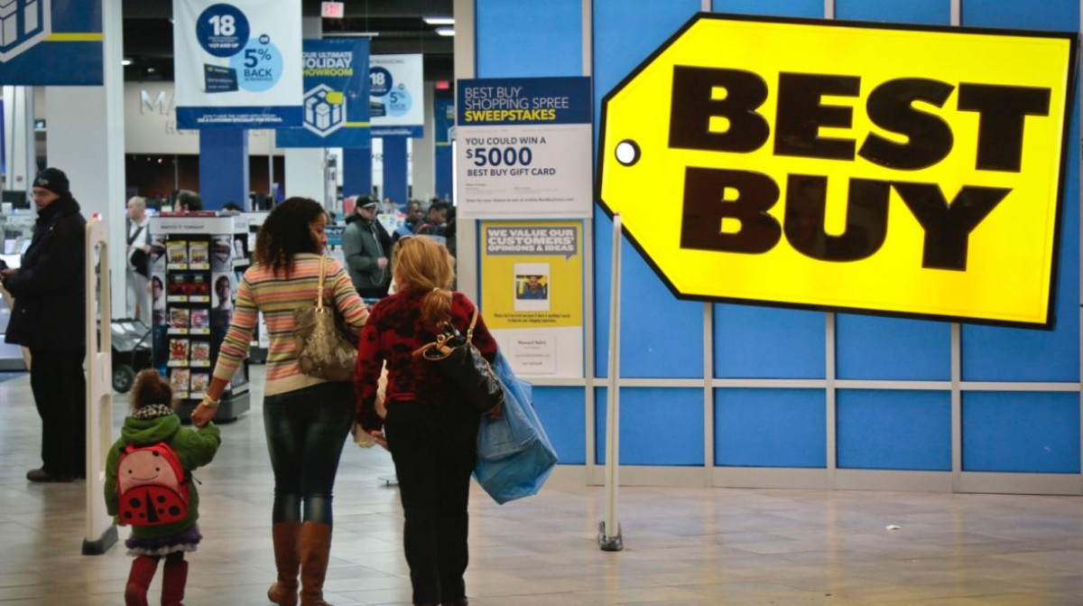 Apple Watch sales may not stink after all as Best Buy expands sales to more stores
