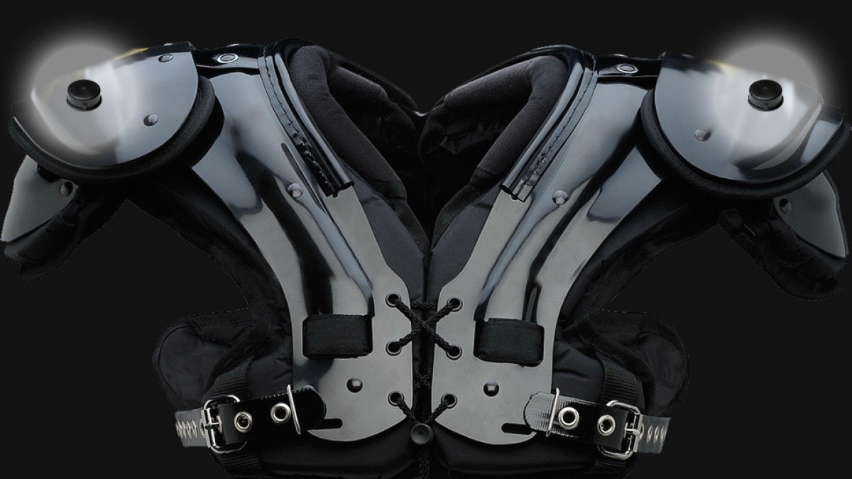 NFL fits its players with real-time motion tracking chips