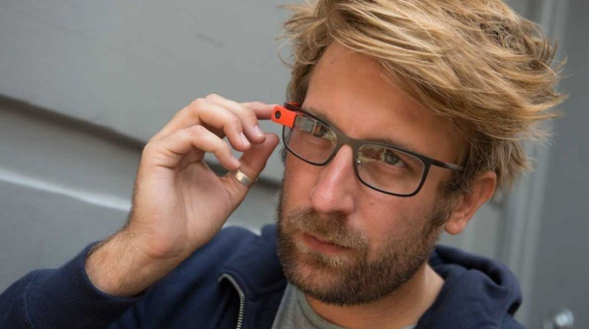 Google Glass lives on as Project Aura