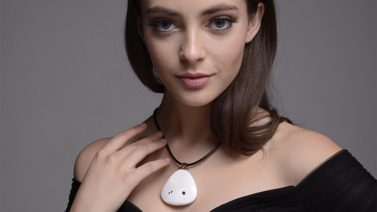 Miragii smart pendant micro projector heads to Kickstarter