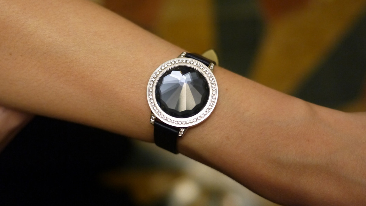 Swarovski CEO: Stylish solar power fitness trackers on the agenda for 2016