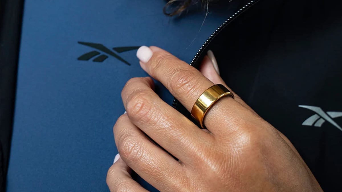 reebok-smart-ring-with-logo