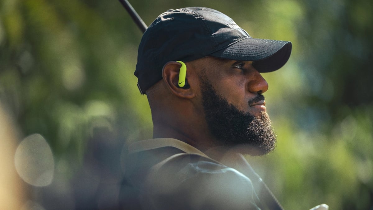 lebron-nike-beats-powerbeats-pro-2