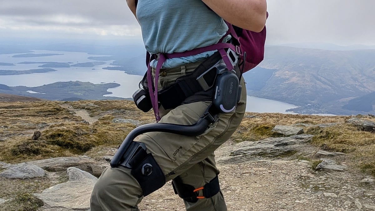 dnsys-on-body-hiking