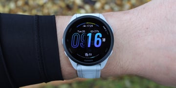forerunner-165-front-wrist