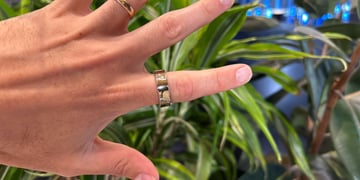 Samsung Galaxy RIng in gold