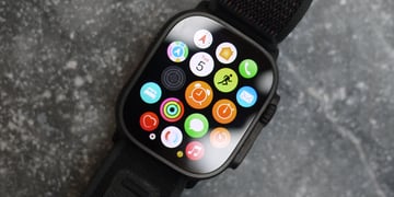 apple watch ultra 2 black case app dock