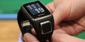 TomTom Golfer 2 wants to raise your golf game from the wrist