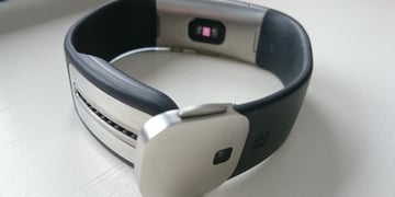 Microsoft Band 2 tears it up with new tougher strap