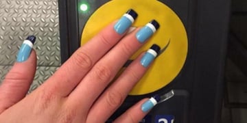 Oyster card nails make travelling on the London Underground easier