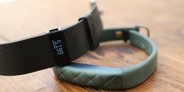 Jawbone UP3 v Fitbit Charge HR