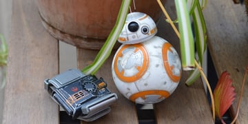 How to use the Force Band with BB-8