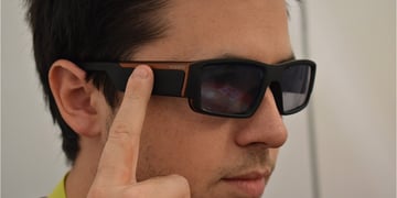 Trying Vuzix Blade 3000, the smartglasses for work and play