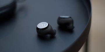 Mymanu Clik smart earbuds are coming to translate languages in real time