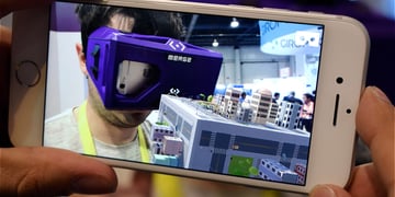 Merge VR's Holo Cube let me play Minecraft in the palm of my hand