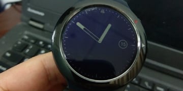 A HTC Vive fitness tracker (not a smartwatch) could be on the way
