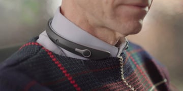 Nuguna Neckband detects noise and keeps deaf people in the know with vibrations