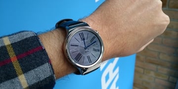 Android Wear 2.0 is hitting the Huawei Watch