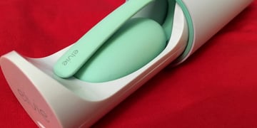 ​Living with Elvie: Improving our pelvic floor muscles one squeeze at a time