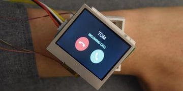 Dartmouth researchers develop a smartwatch that can move on your wrist