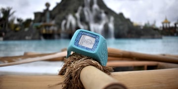 A day at Volcano Bay with Universal's line-killing TapuTapu wearable