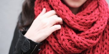 Microsoft Research smart scarf heats up when you need it most
