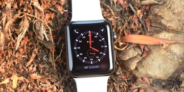 ICU equipment may be causing Apple Watch Series 3 to randomly restart