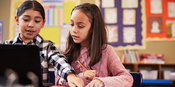 Microsoft is going big on education for Windows Mixed Realty