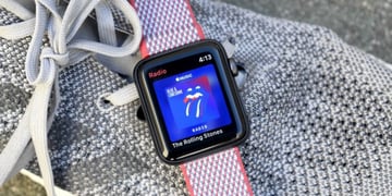 Apple Watch Series 3 is selling far more than Apple Series 2 ever did