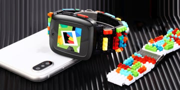 Omate joins forces with Diablock for a Lego-style kids smartwatch