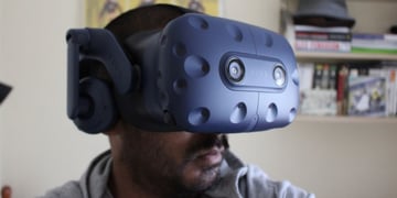 HTC does the right thing and announces Vive Pro bundle... with a giant price tag