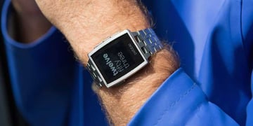 Pebble poaches webOS designers for senior jobs