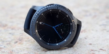 Charged Up: The Galaxy Watch feels underwhelming next to the Apple Watch
