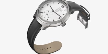 Mondaine Helvetica No 1 Smart beats Tag to the smartwatch punch