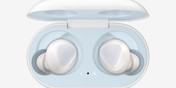 Samsung's Galaxy Buds are a direct shot at Apple's AirPods
