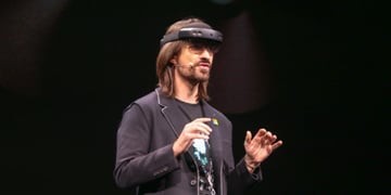 Microsoft HoloLens 2 will makes those holograms feel more real
